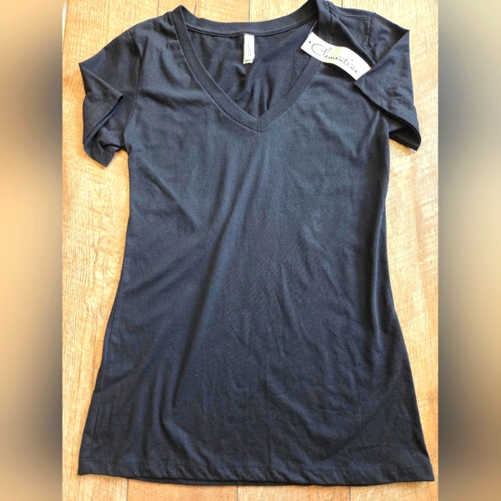 Clementine Black V-Neck T-Shirt